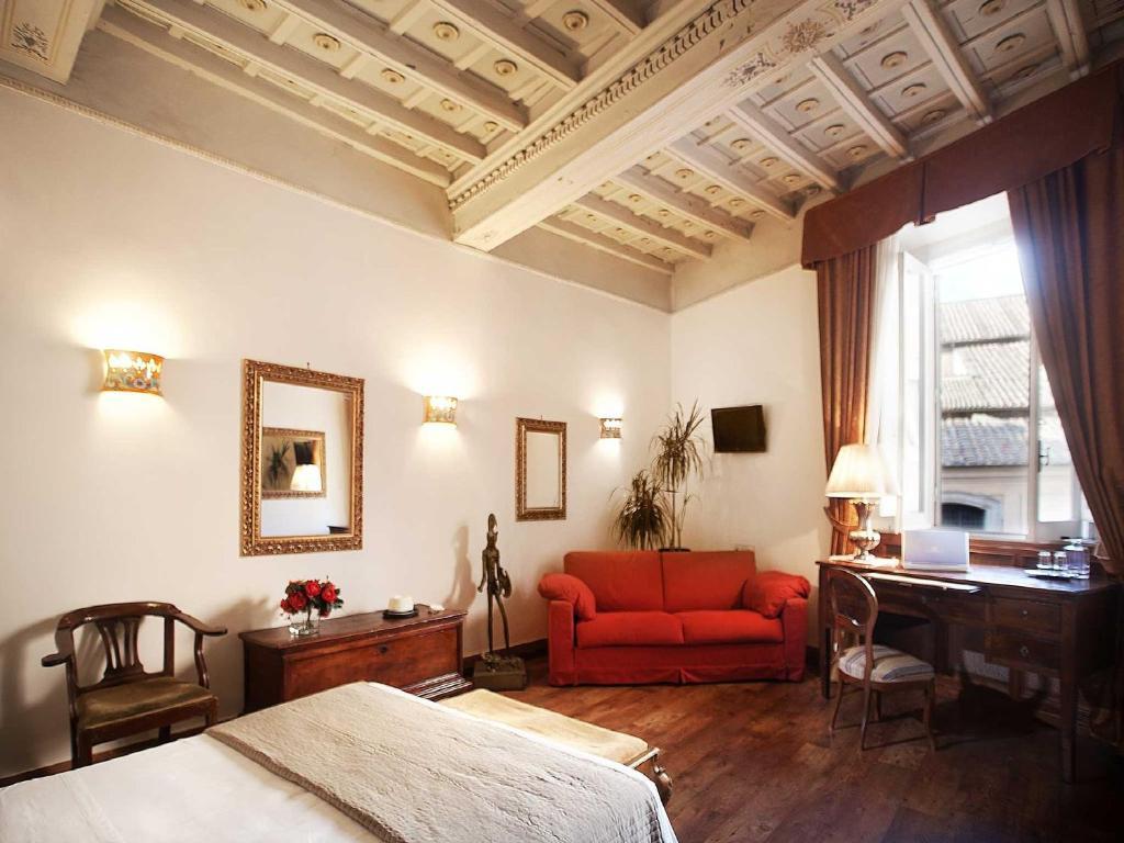 Quintuple Room